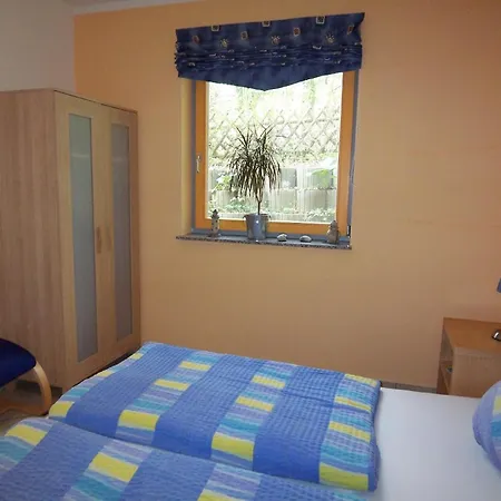 Apartment Mit Garten In Ruhiger Lage Ostseebad Heringsdorf